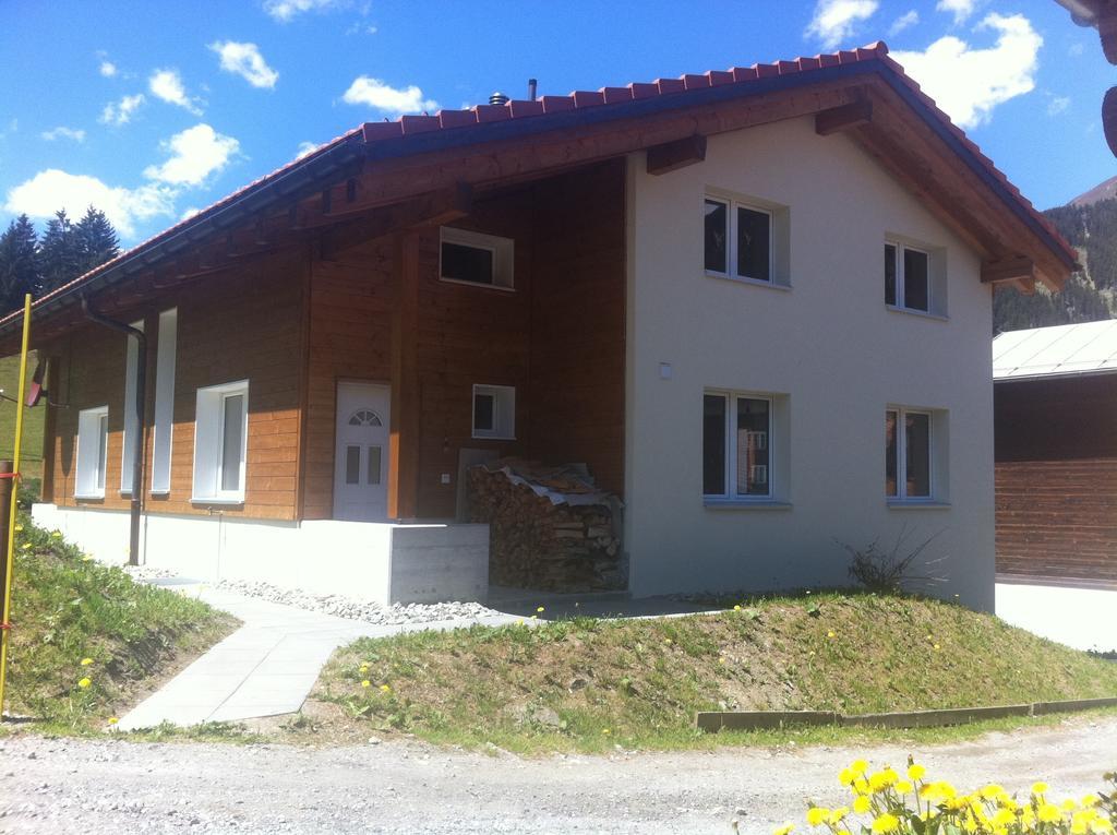 Casa Aurora Vila Sedrun Quarto foto
