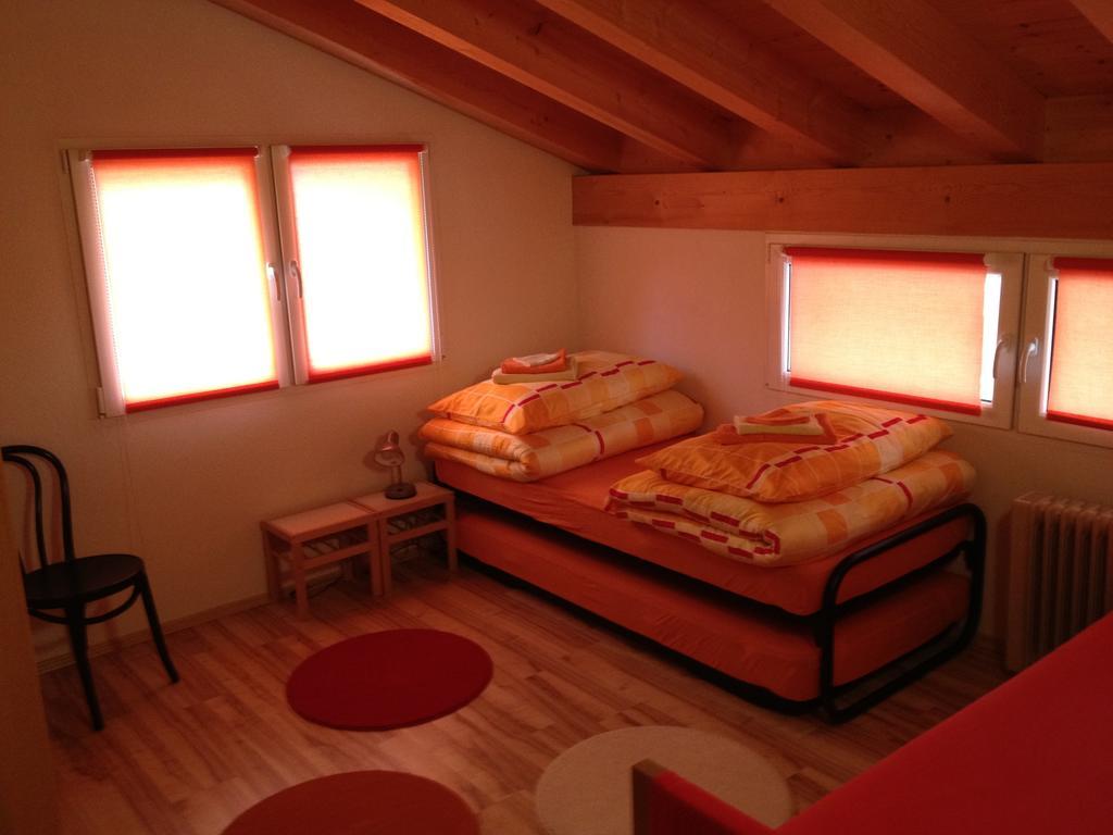 Casa Aurora Vila Sedrun Quarto foto